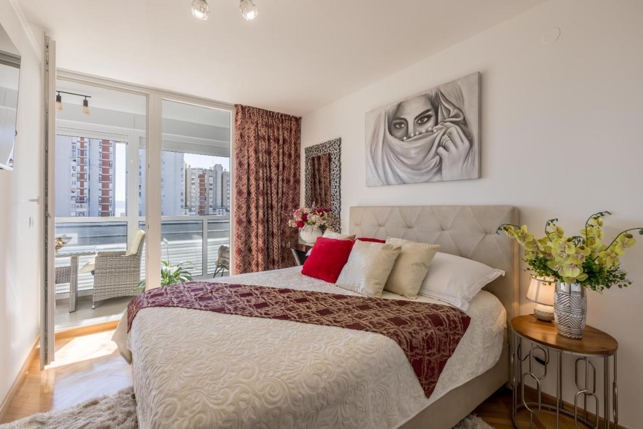 Apartment Desert Rose Сплит Екстериор снимка
