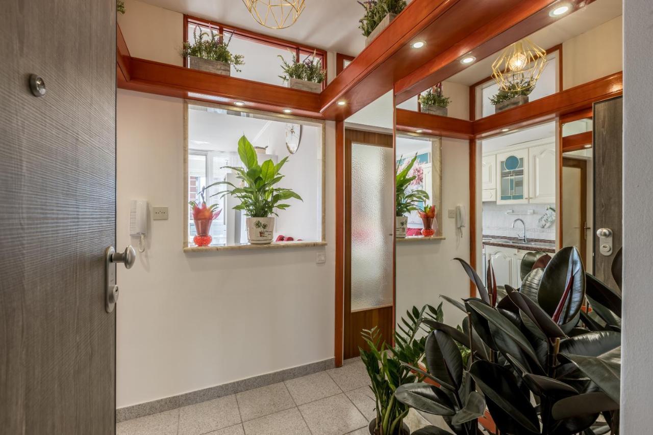 Apartment Desert Rose Сплит Екстериор снимка